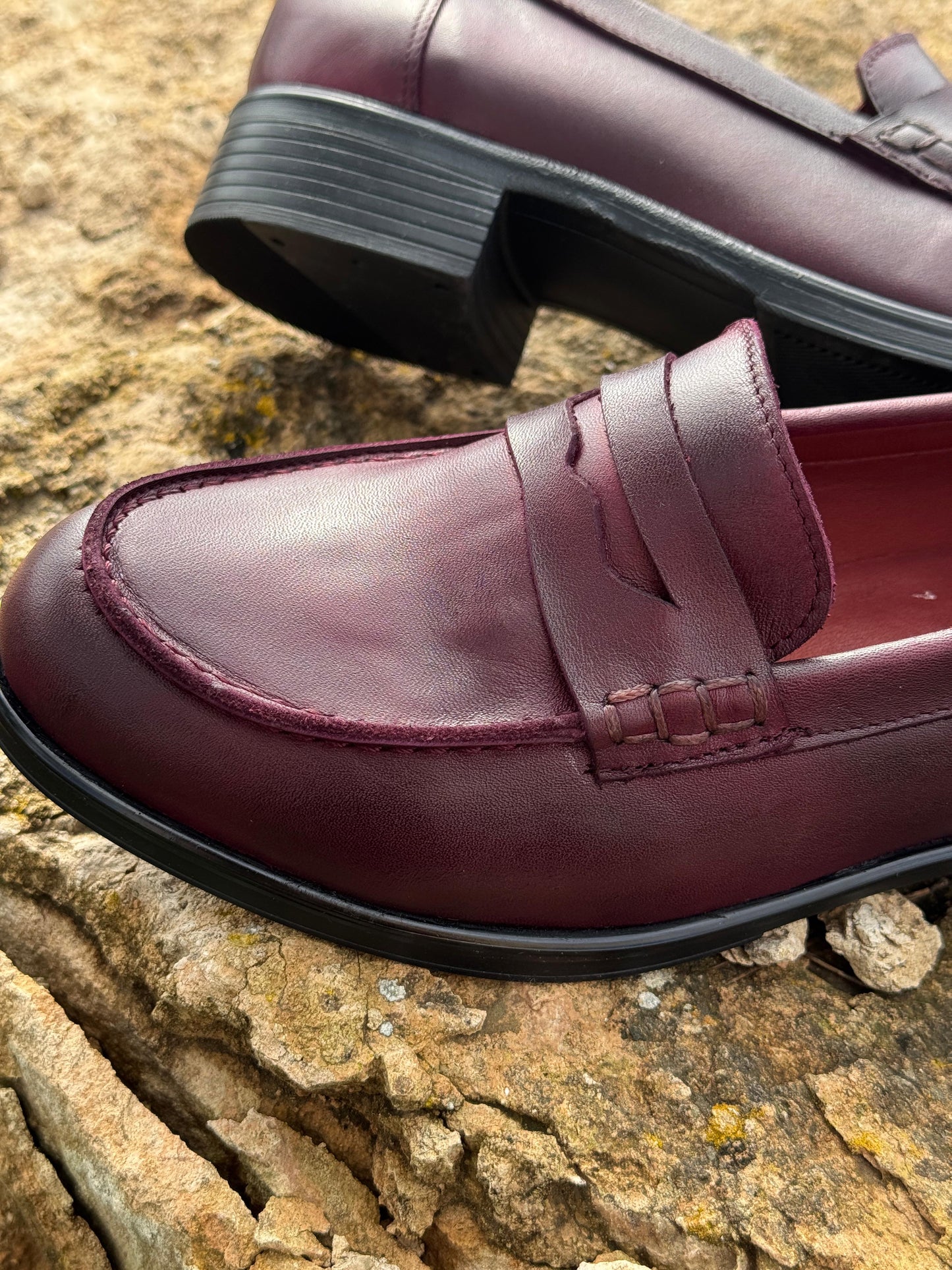Mocassins en cuir pour femme - bordeaux