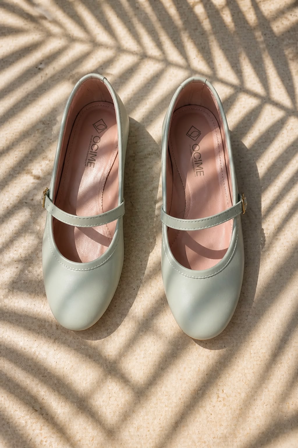 Ballerine à bride