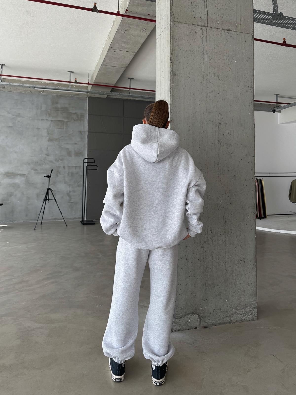 ensemble femme gris claire